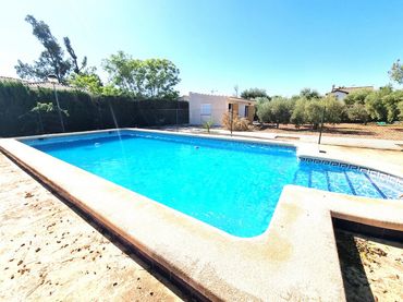 Detached house with pool for sale in Partida Boqueres