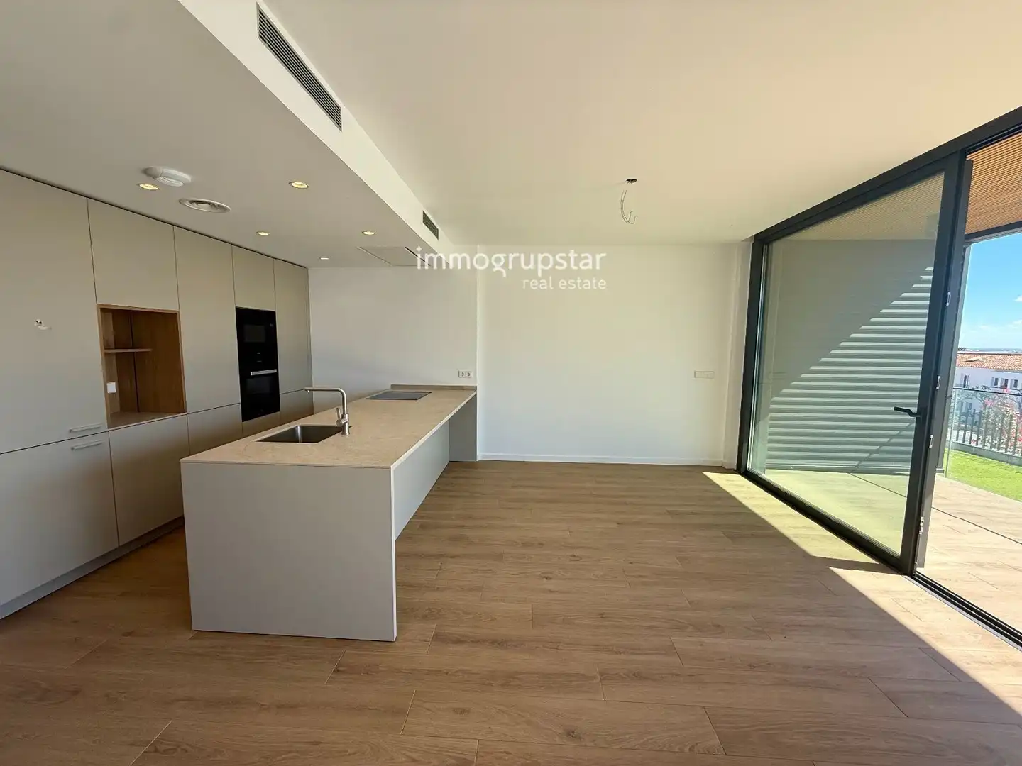 Apartament en venda a Cavall Bernat, Los Pinos - Politur