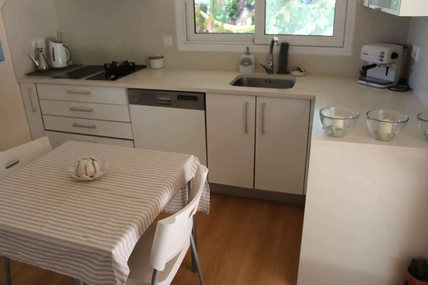 Cuina de Casa o xalet en venda en Colera amb Aire condicionat, Calefacció i Jardí privat