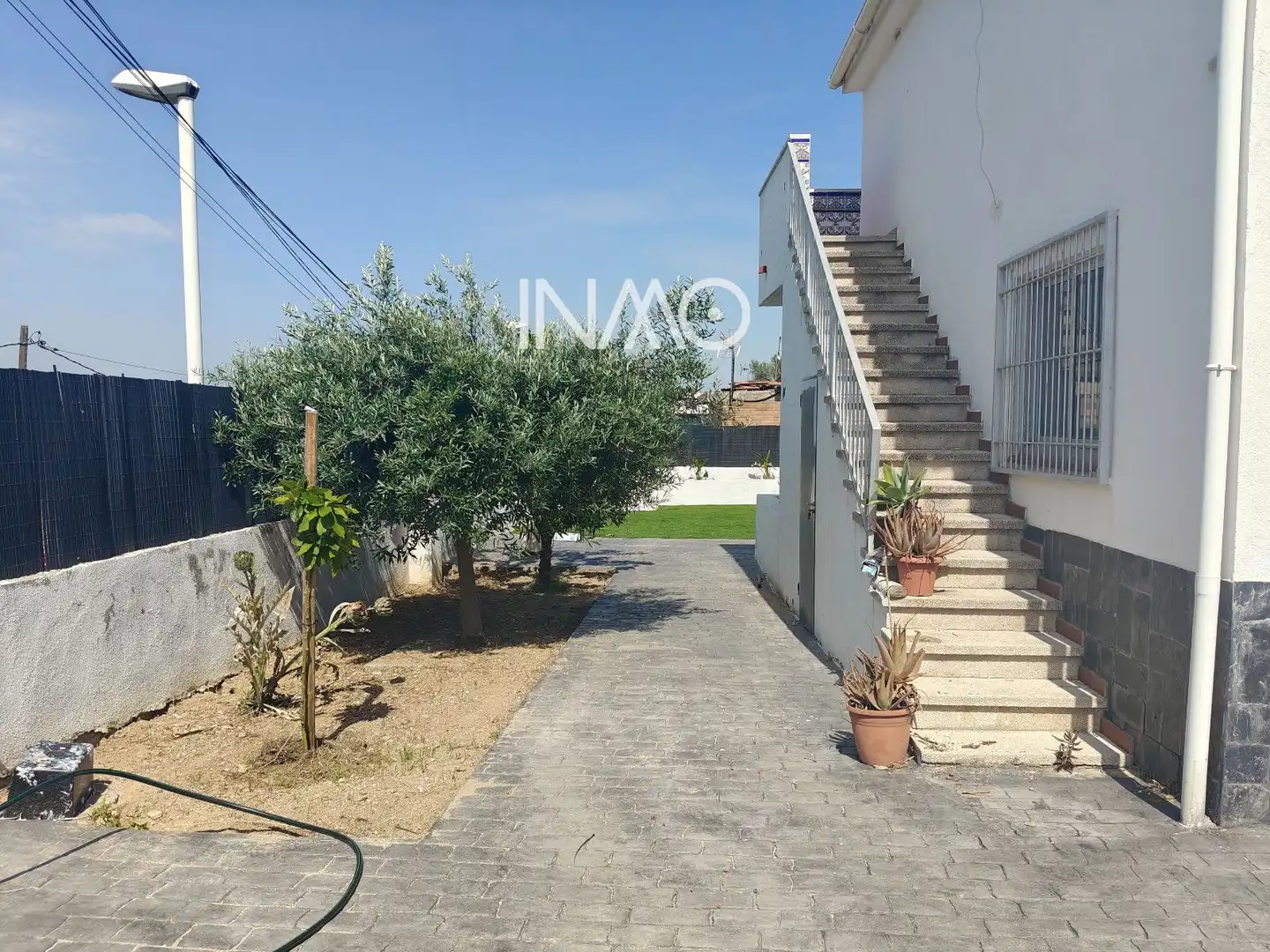Außenansicht von Haus oder Chalet zur Miete in Rubí mit Klimaanlage, Heizung und Terrasse