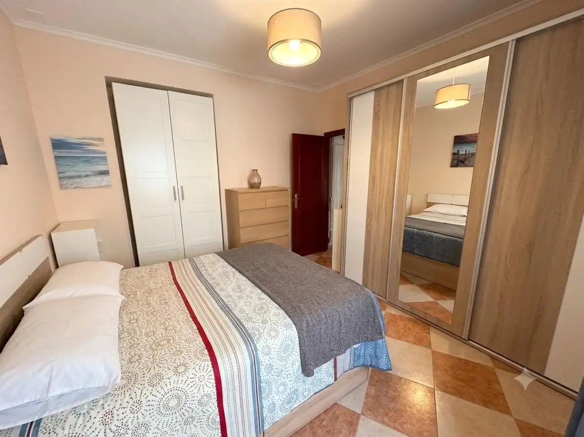 Habitación de Piso en venta en Cádiz con Amueblado y Balcón
