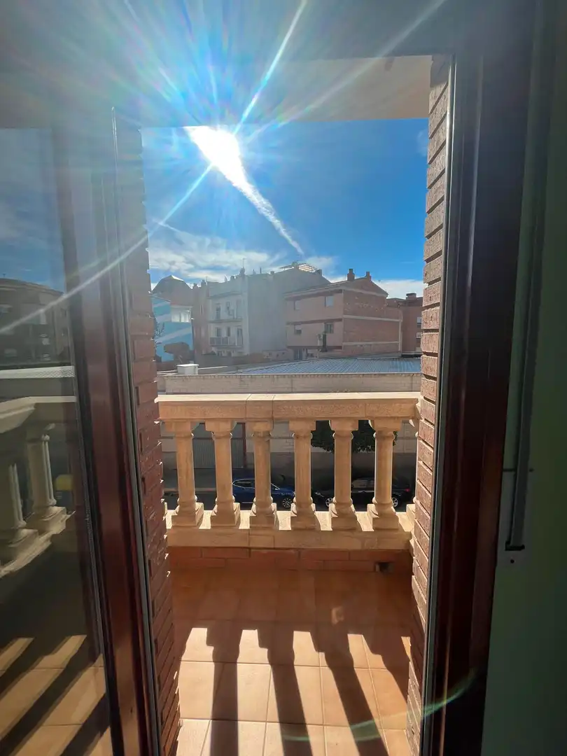 Vista exterior de Casa adosada en venda en Torrefarrera amb Aire condicionat, Calefacció i Jardí privat