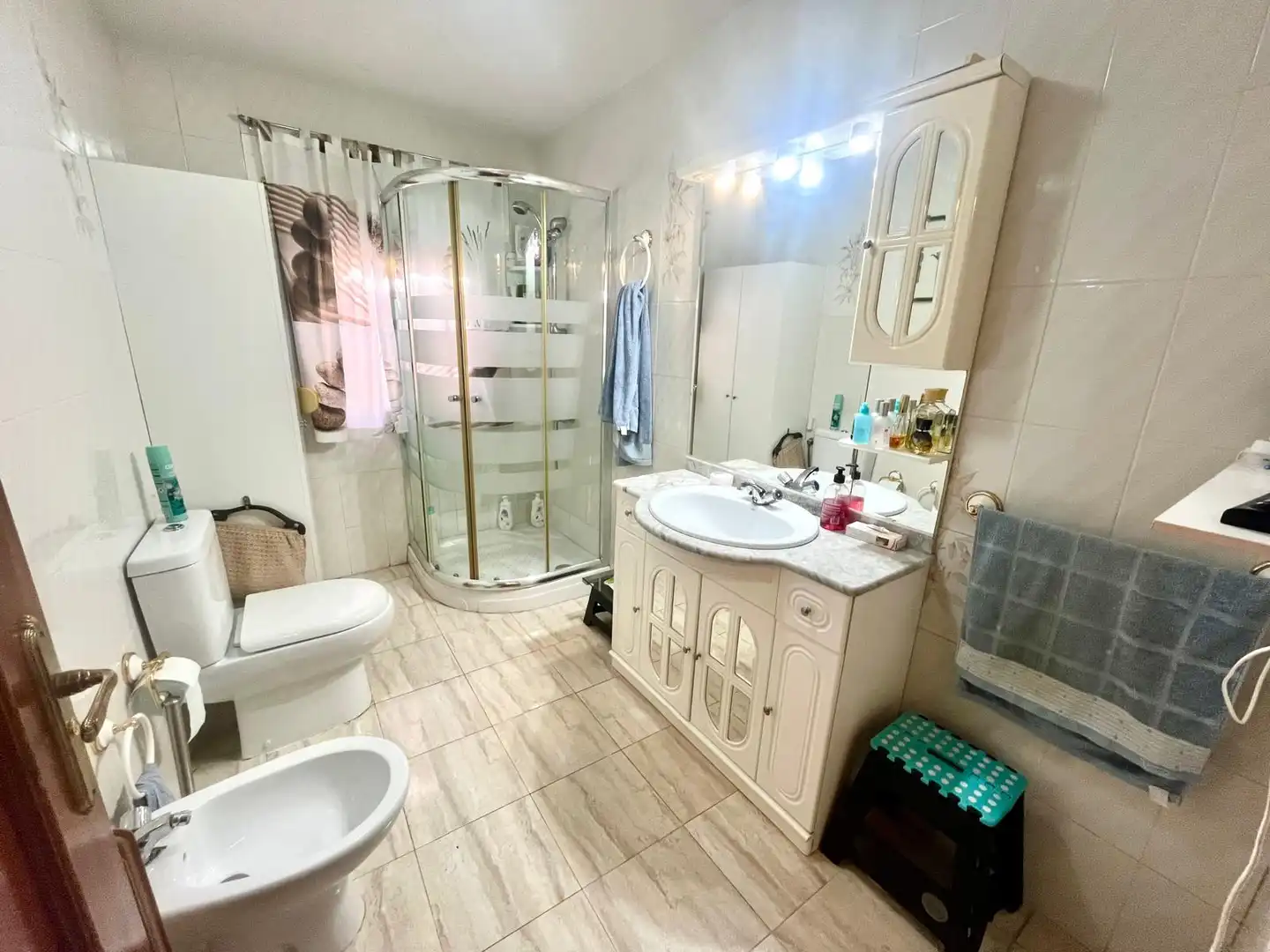 Baño de Casa adosada en venta en Fernán Caballero con Jardín privado y Amueblado