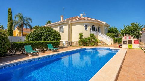 Amplia Villa Mediterránea con Piscina Privada y Parcela de 600 m2 en Doña Pepa  YC490557