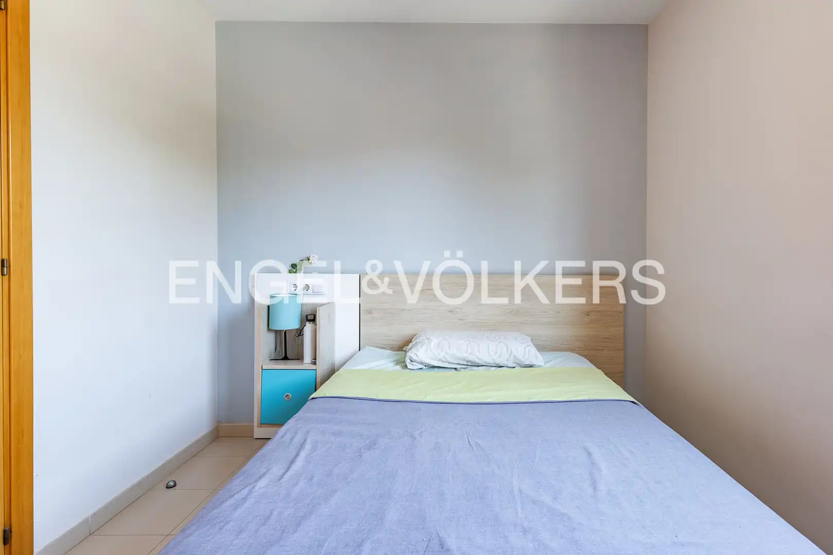 Habitación de Casa adosada en venta en Castellar del Vallès con Aire acondicionado, Calefacción y Terraza