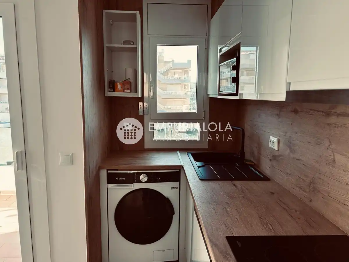 Cuina de Casa o xalet en venda en Empuriabrava amb Aire condicionat