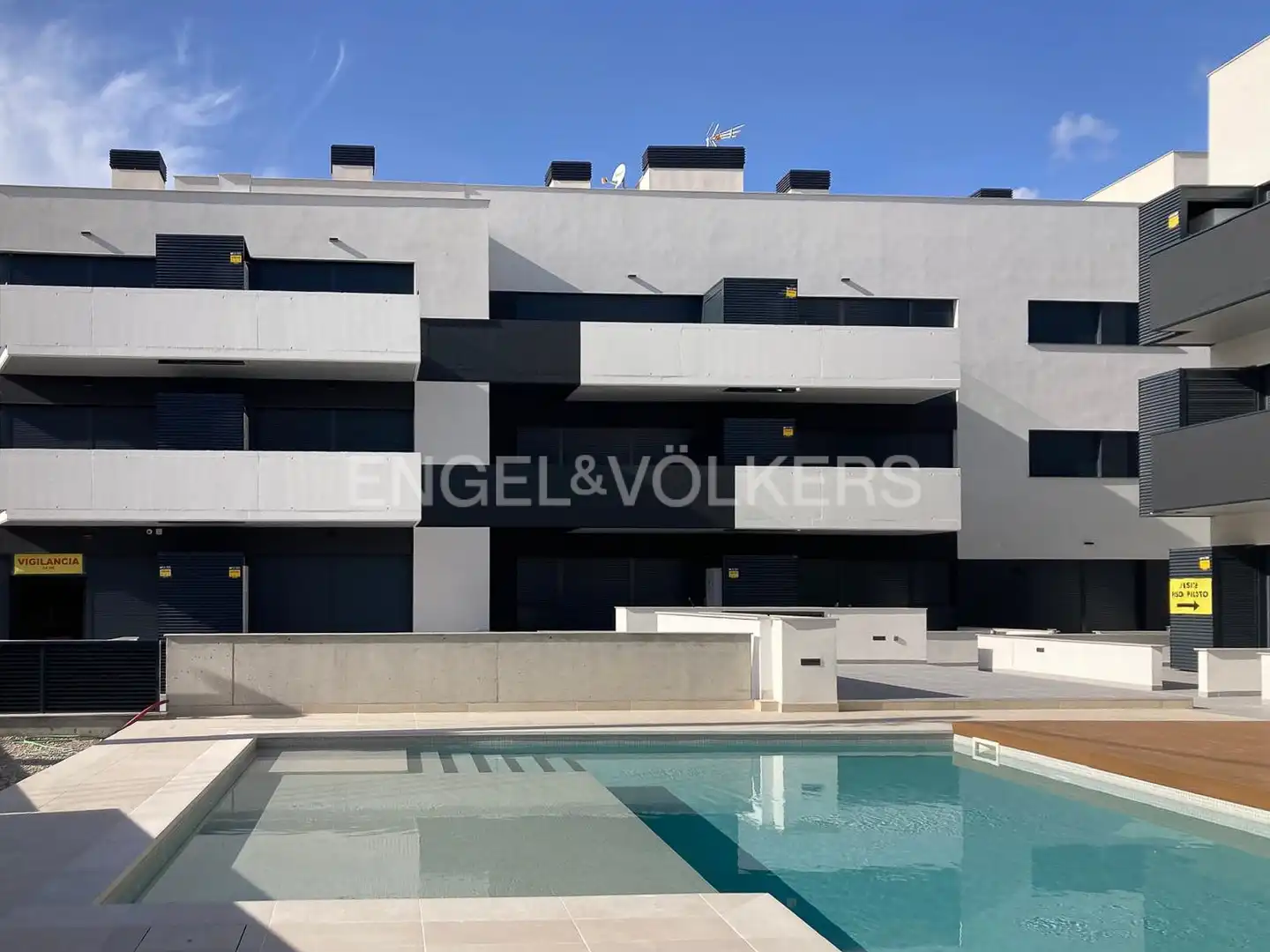 Exterior view of Flat for sale in Cubelles  with Air Conditioner, Heating and Terrace
