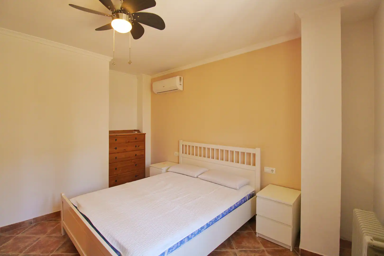Schlafzimmer von Wohnungen zur Miete in Málaga mit Klimaanlage, Heizung und Möbliert