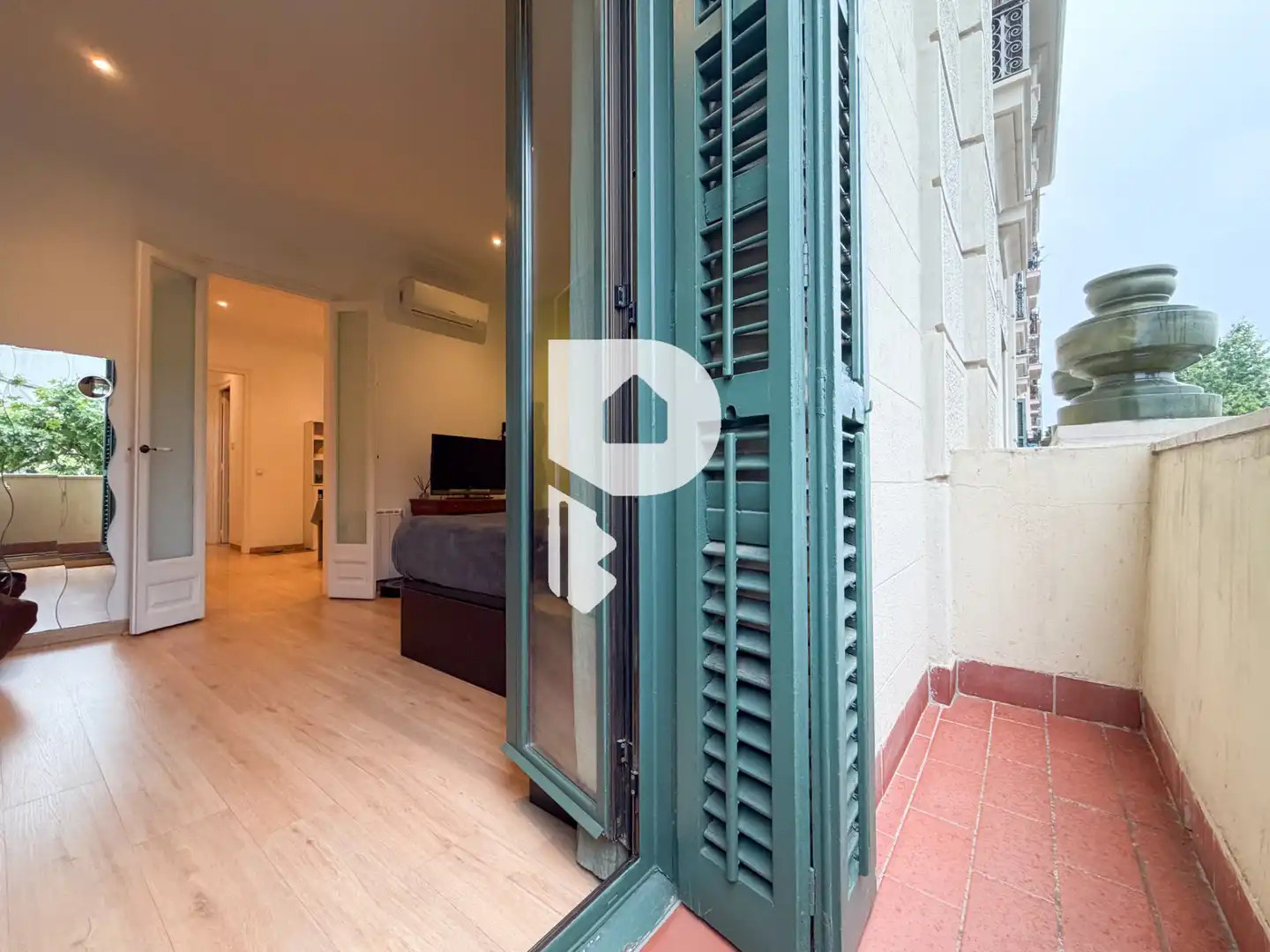 Balcony of Flat for sale in Barcelona  with Air Conditioner, Heating and Parquet flooring