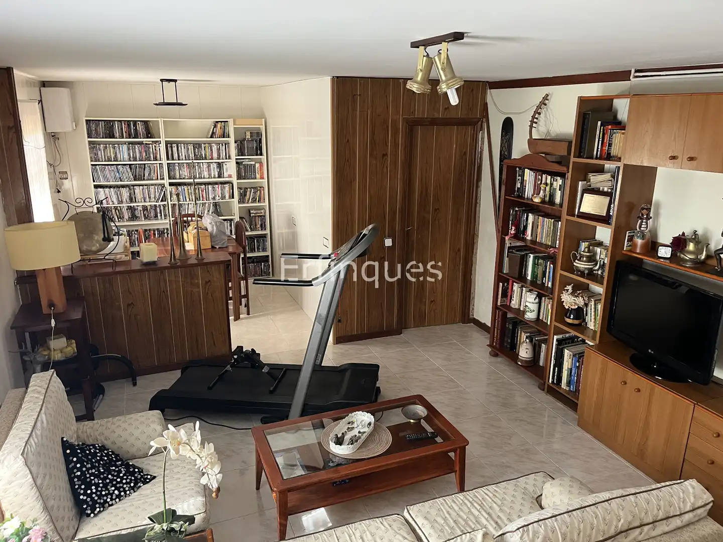 Haus oder Chalet zum Verkauf in Viladecavalls mit Klimaanlage, Heizung und Privatgarten