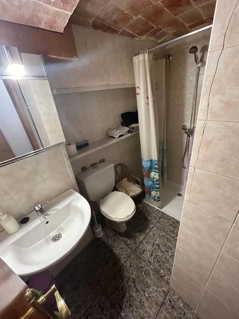 Baño de Casa o chalet en venta en Celrà con Aire acondicionado, Calefacción y Jardín privado
