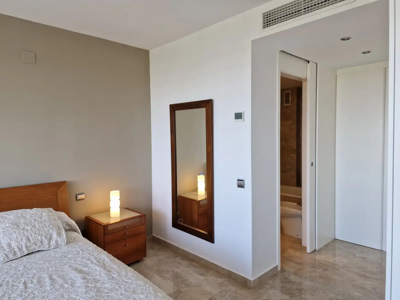 Flat for rent in Paseo Albereda, Penya - Roja - Avda. Francia