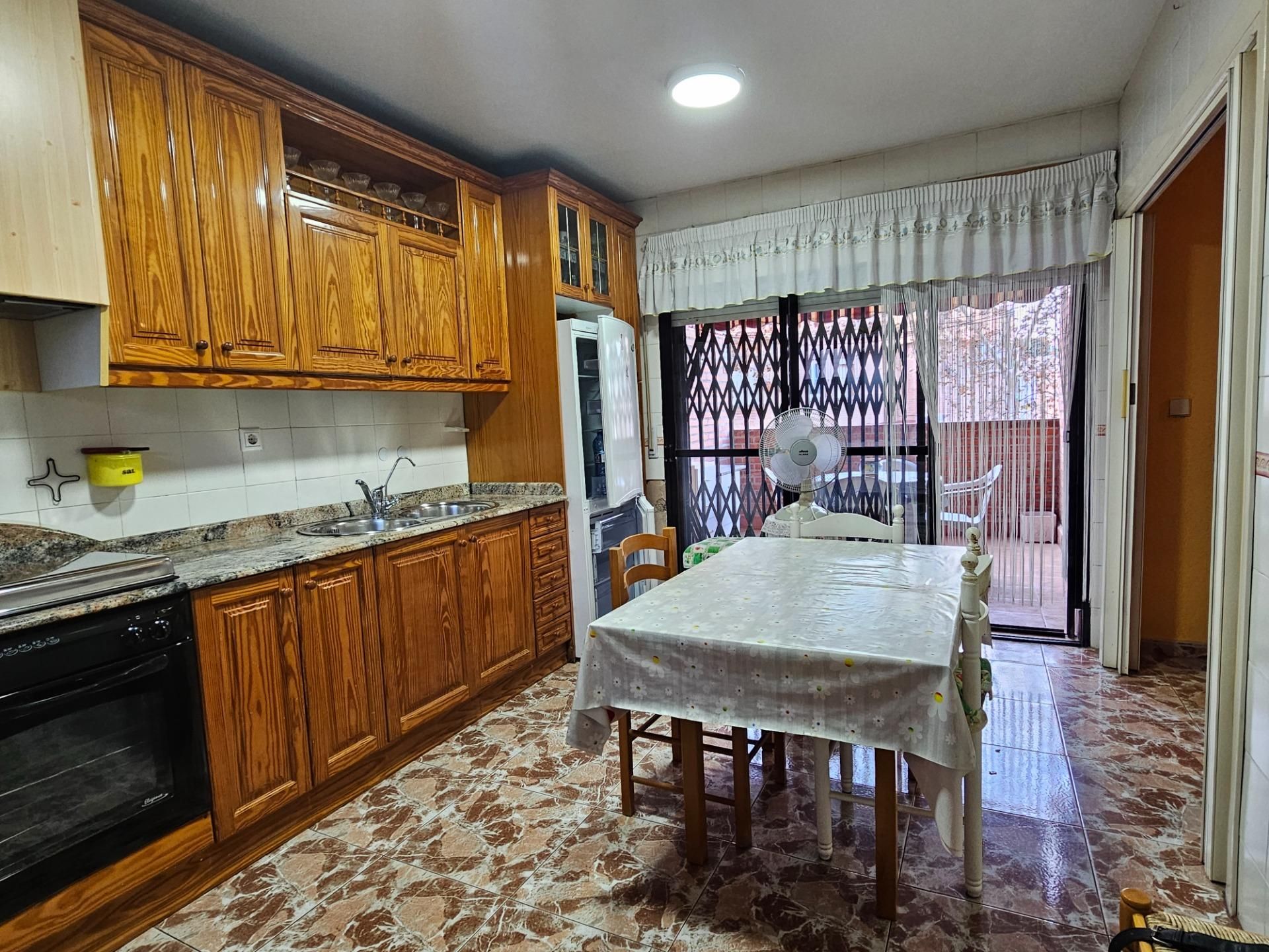 Kitchen of Flat for sale in Cartagena  with Terrace and Alarm