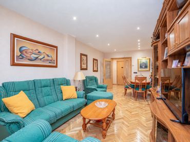 Piso con ascensor en venta en Calle de la Vid