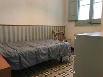 Bedroom of Flat to share in  Barcelona Capital  with Heating, Furnished and Washing machine