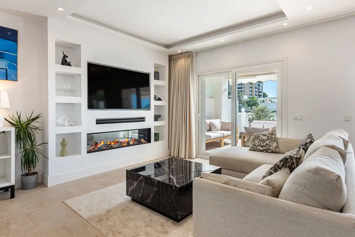 Living room of Detached homes for sale in Marbella  with Air Conditioner, Terrace and Community pool