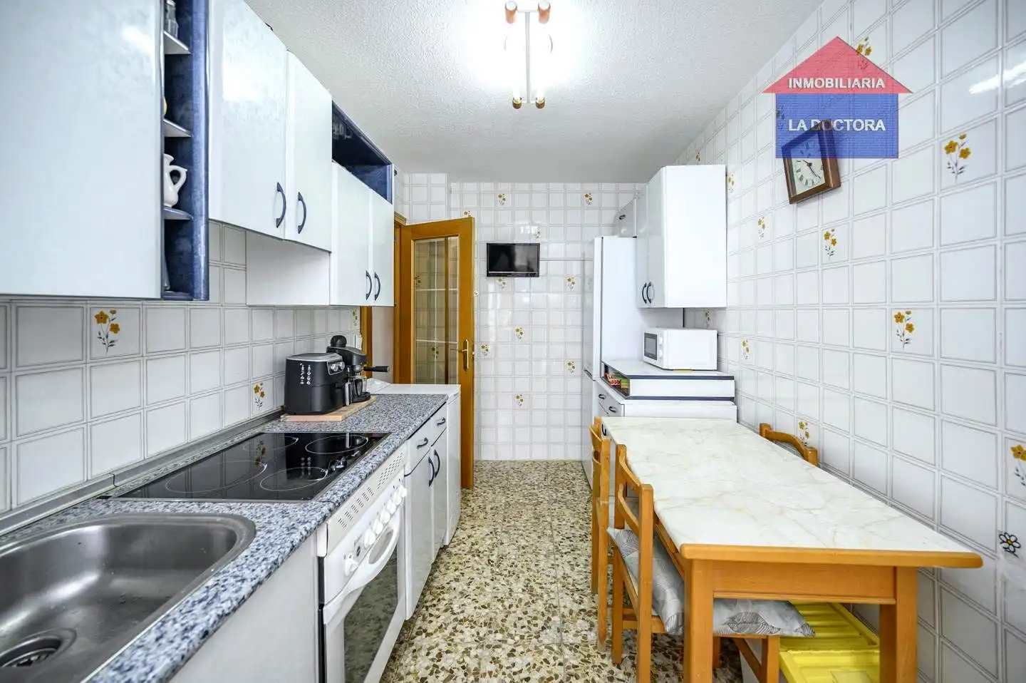 Semi-detached house with pool for sale in Escalona, imagen 15