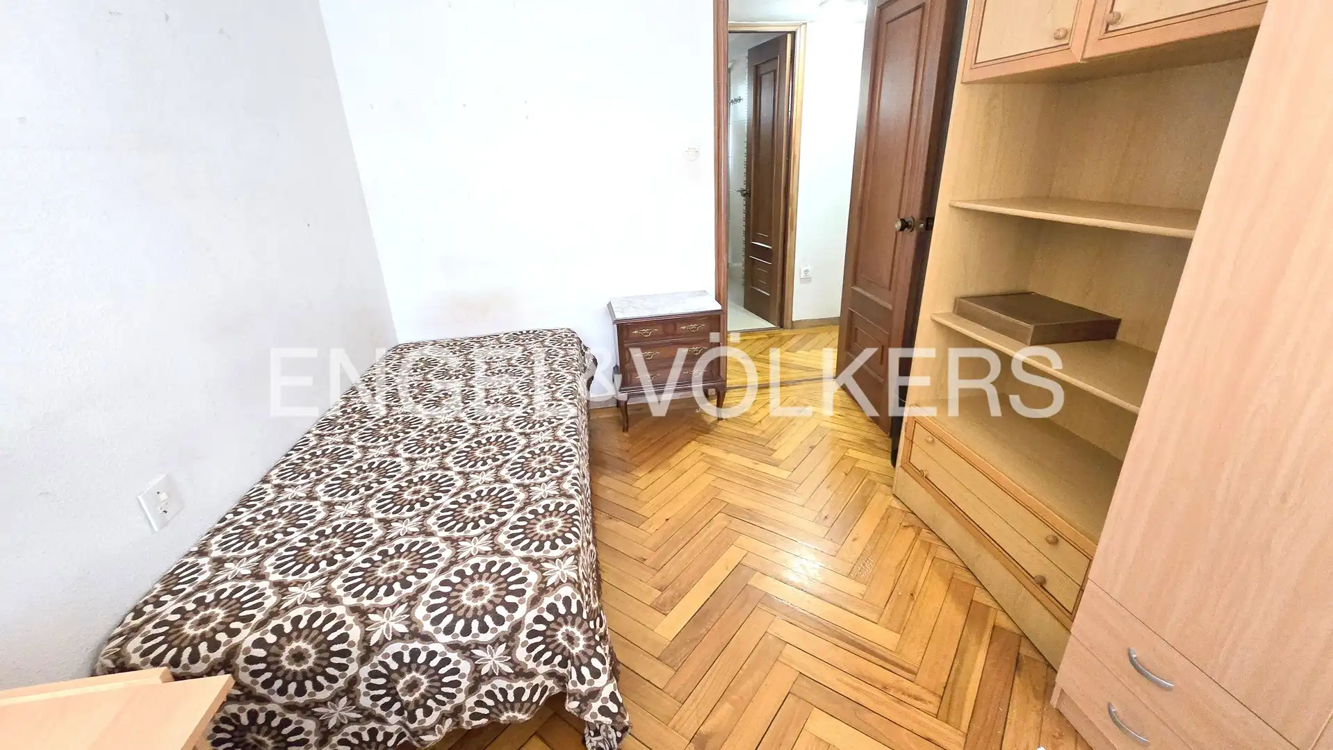 Bedroom of Flat for sale in Vigo   with Heating, Parquet flooring and Terrace