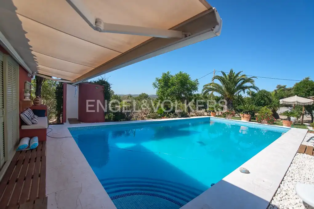 Piscina de Casa o chalet en venta en Càlig con Aire acondicionado, Calefacción y Jardín privado