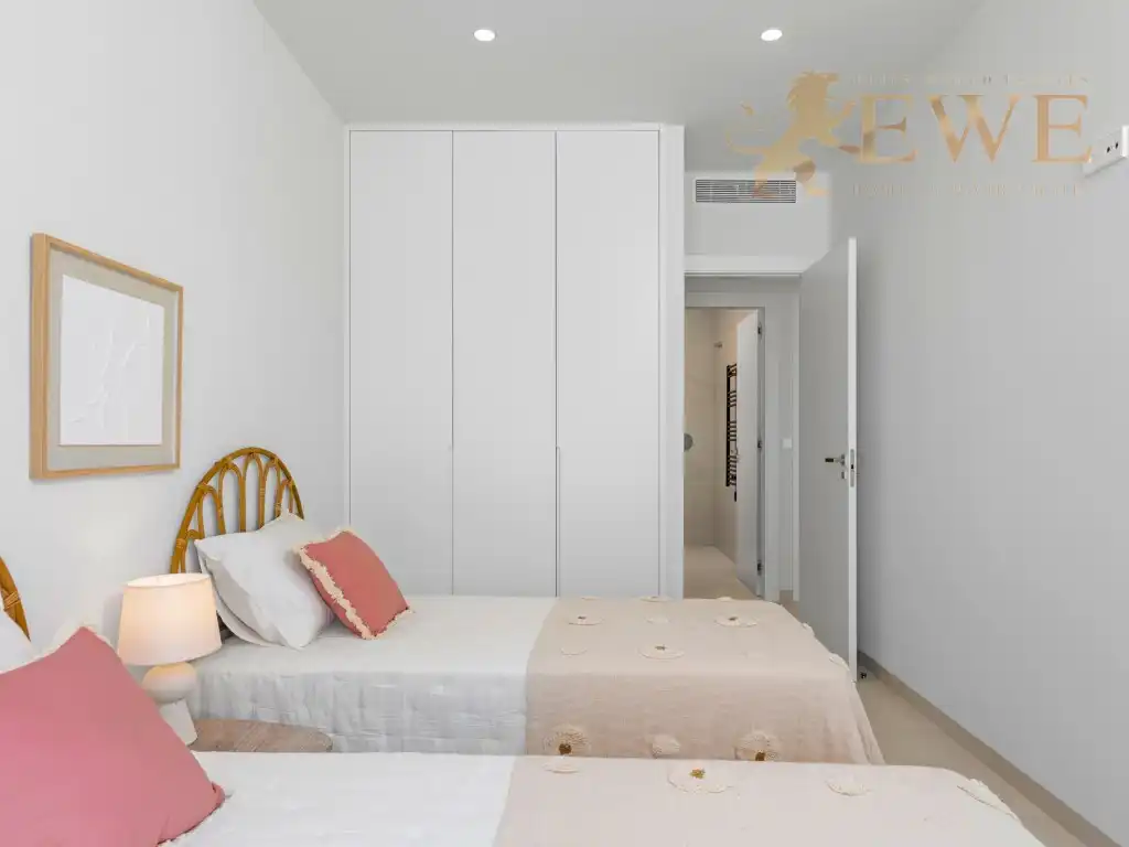 House for sale in Calle Arturo Perez Reverte, imagen 24
