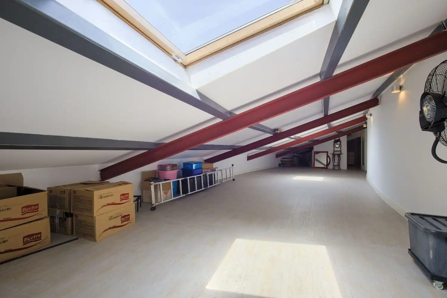 Country homes for sale in Jaraicejo  with Storage room and Community pool