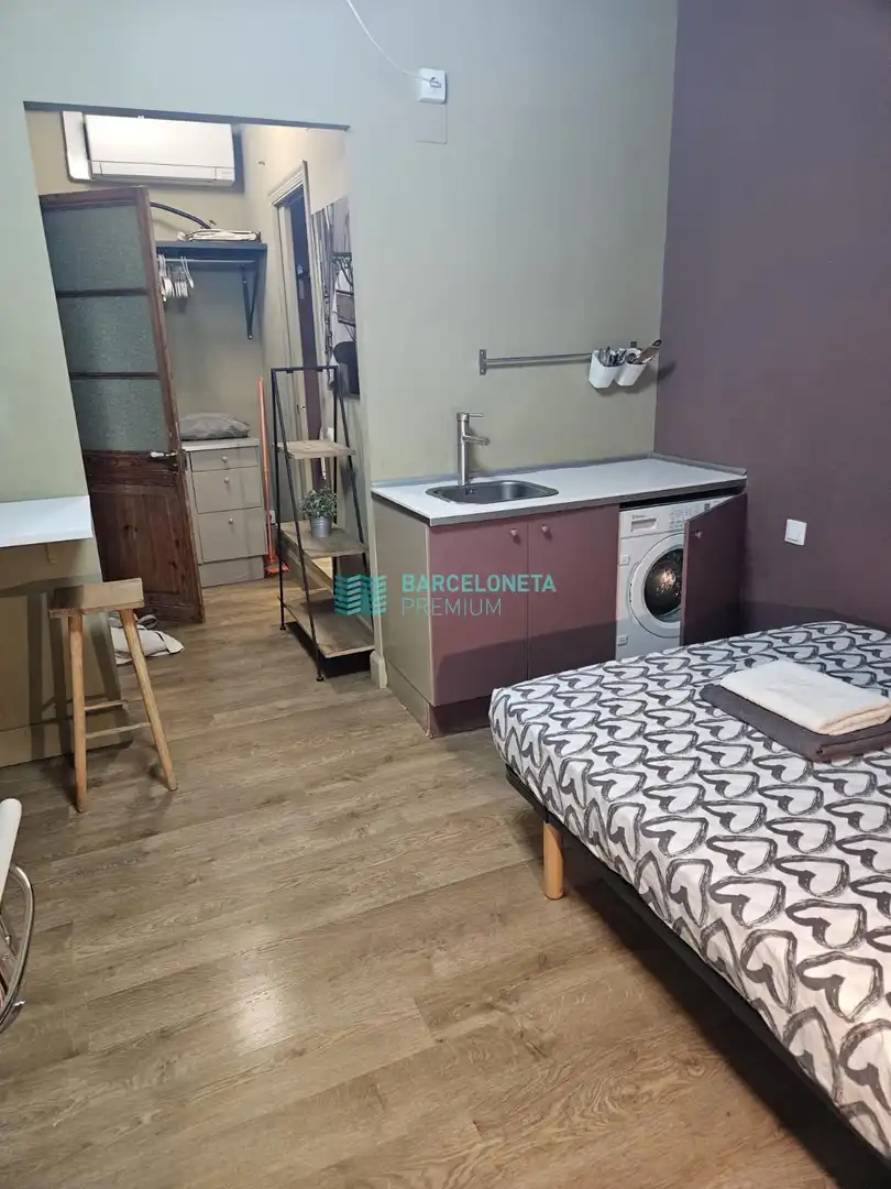 Habitación de Piso de alquiler en Barcelona con Aire acondicionado y Amueblado