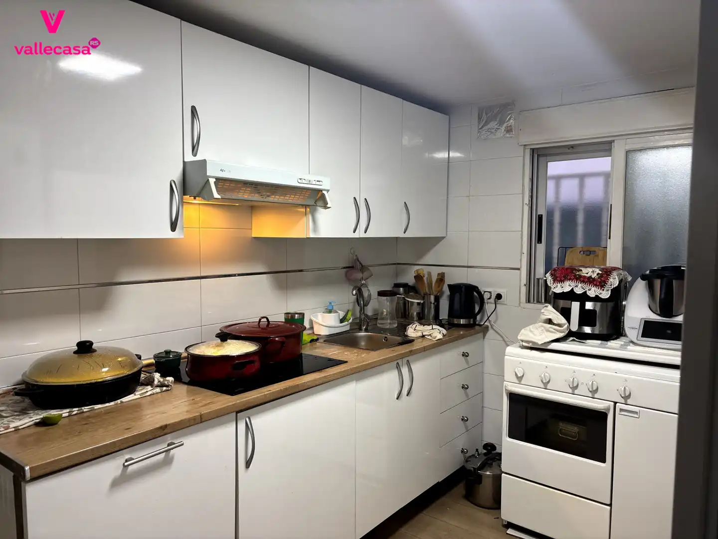 Cocina de Casa adosada en venta en Madrid con Aire acondicionado, Parquet y Terraza