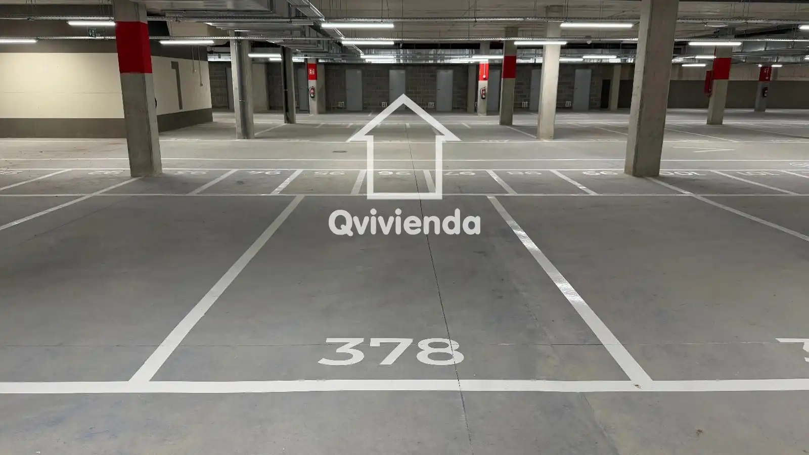 Parking de Piso de alquiler en Terrassa con Aire acondicionado, Calefacción y Parquet