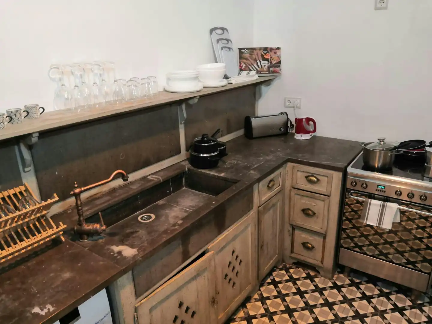 Cocina de Piso para compartir en Barcelona con Aire acondicionado, Calefacción y Amueblado