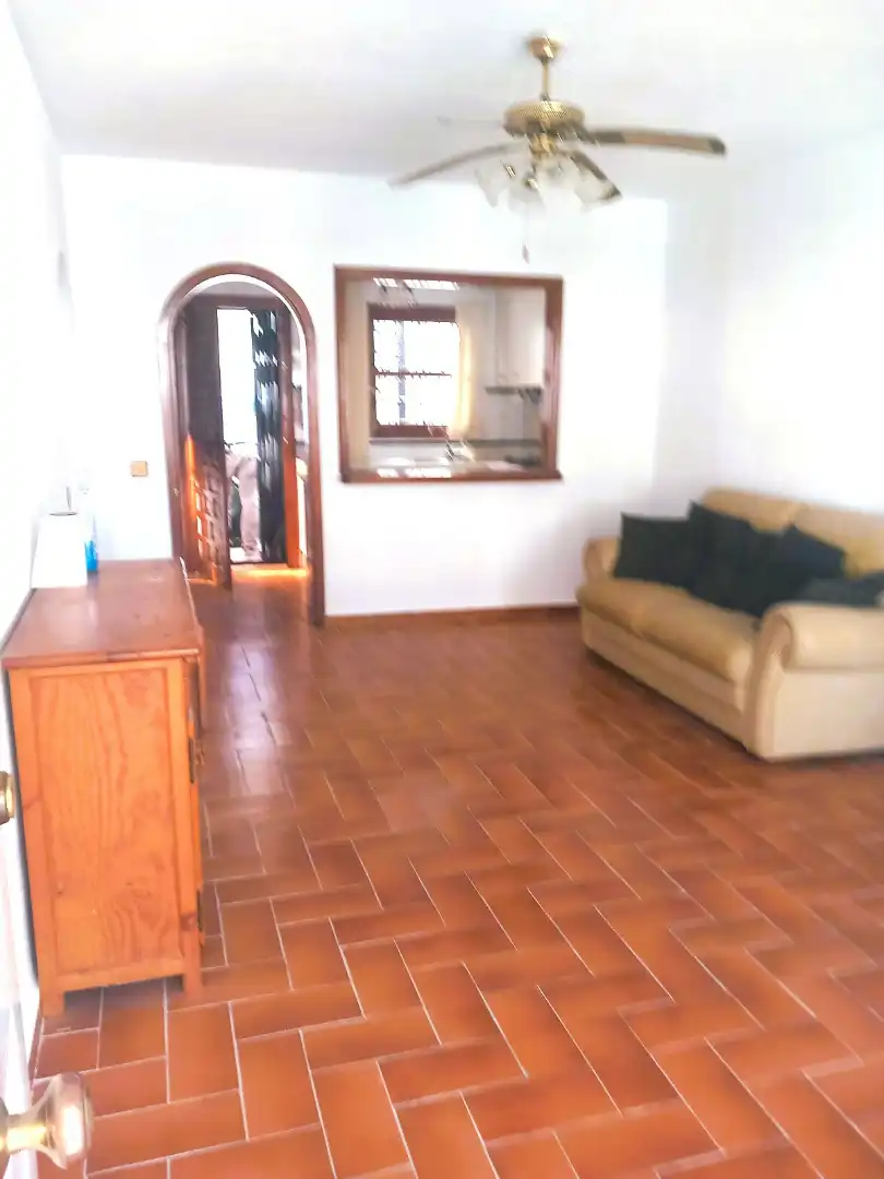 Sala de estar de Casa adosada en venta en Torrevieja con Amueblado, Balcón y Piscina comunitaria