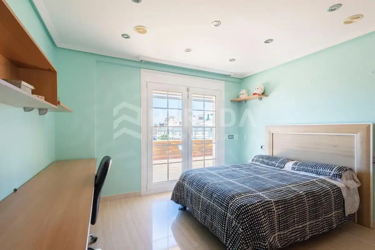 Habitación de Casa o chalet en venta en Roquetas de Mar con Aire acondicionado, Jardín privado y Piscina