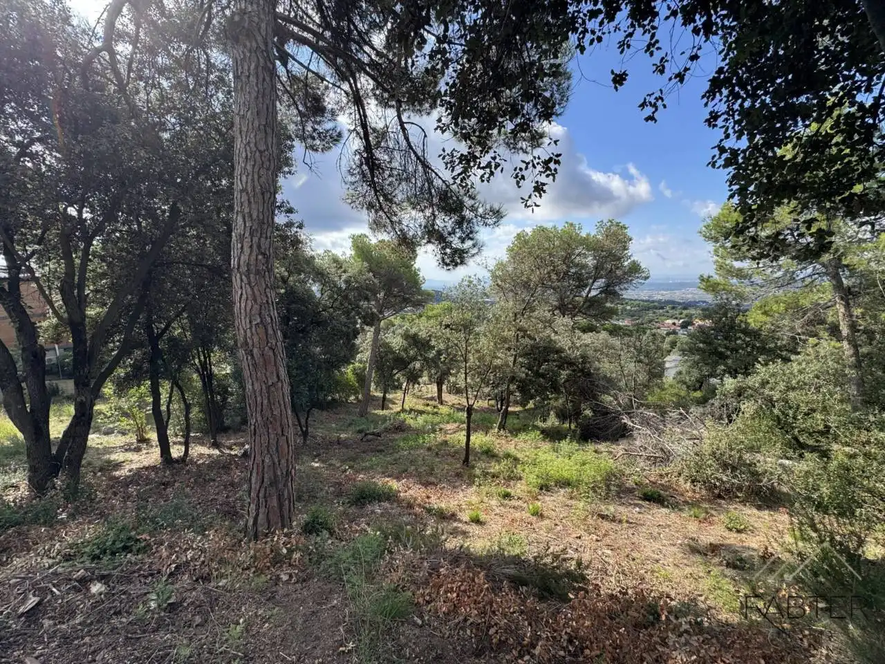 Rustikales Grundstück zum Verkauf in Avenida Castell de Montbui