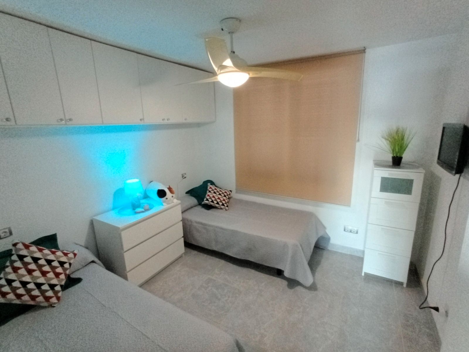Bedroom of Flat for sale in Roquetas de Mar  with Air Conditioner and Community pool