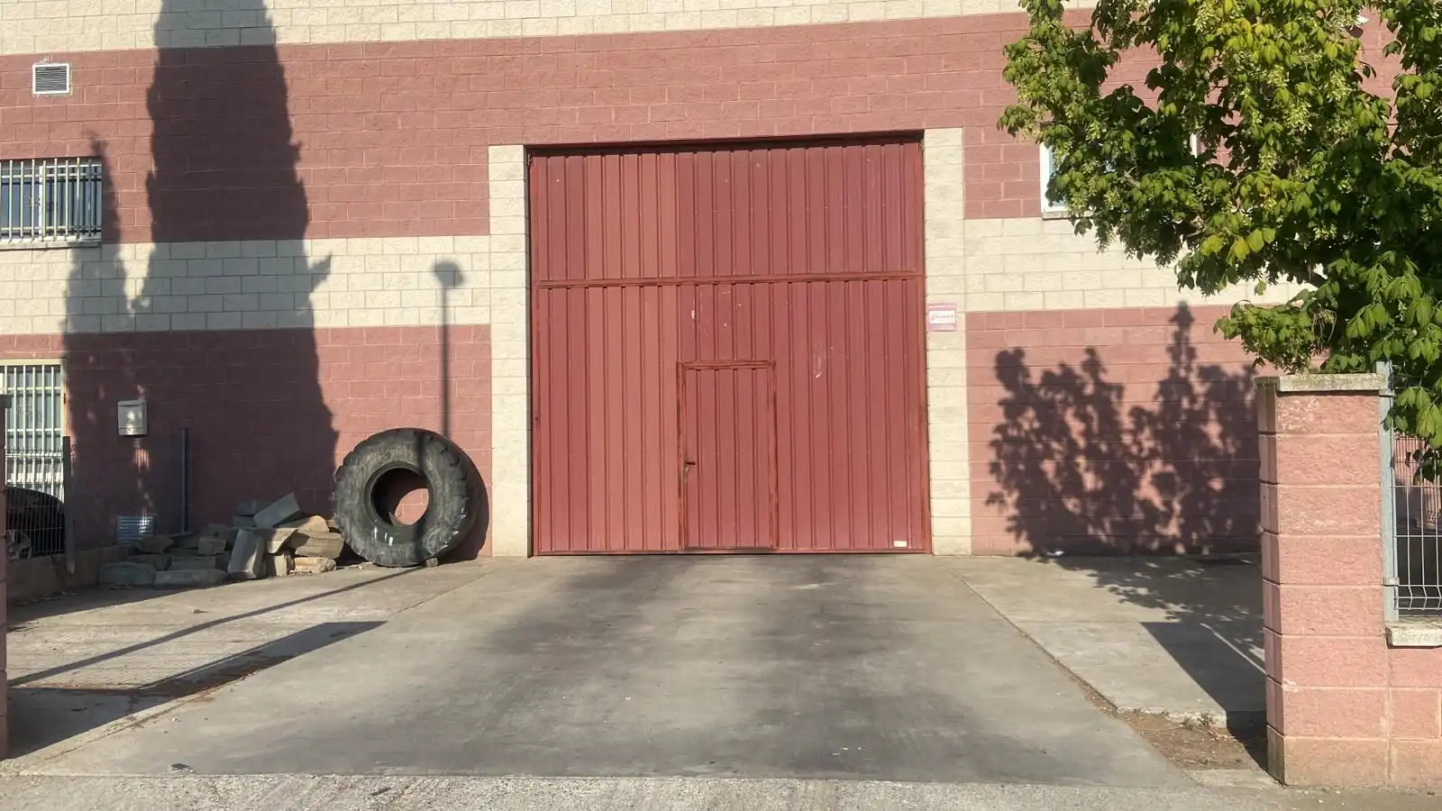 Industrial building for sale in Balaguer, imagen 2