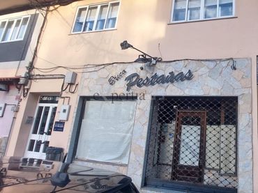 Local comercial en venda a Boiro