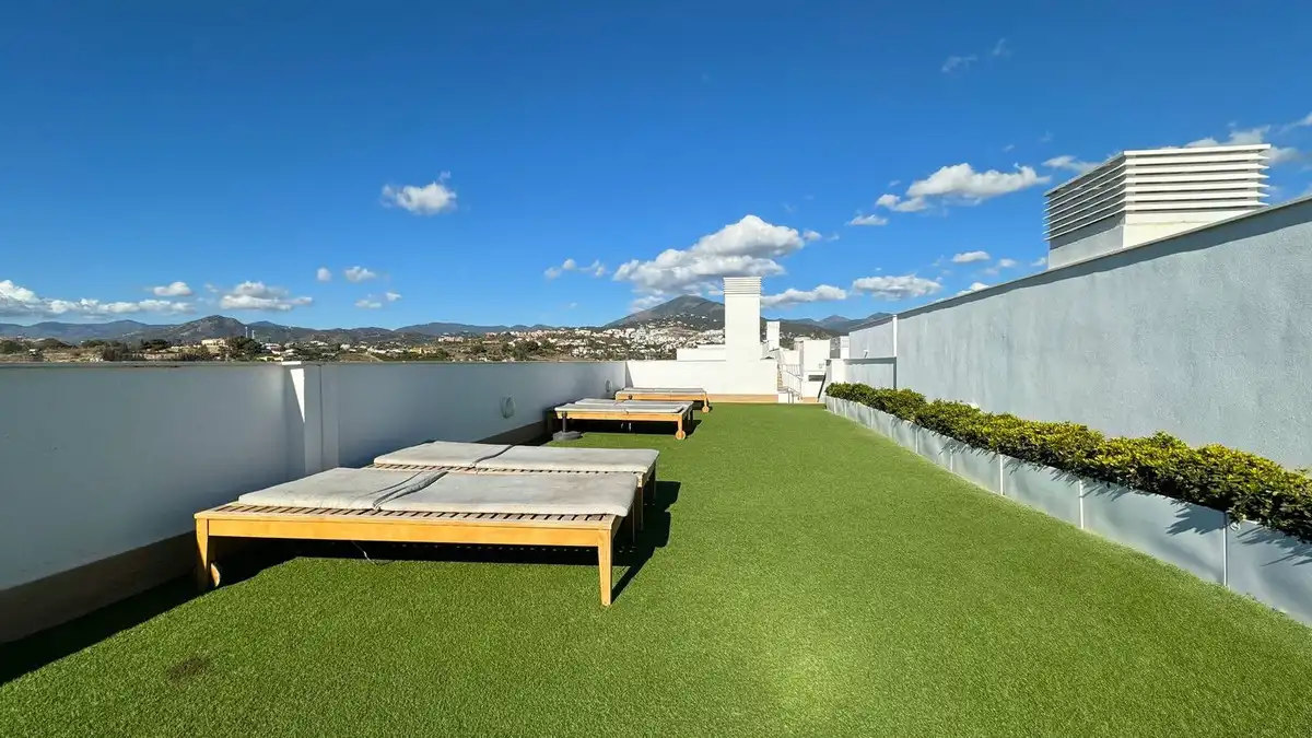 Piso con ascensor en venta en Nueva Andalucía, imagen 3