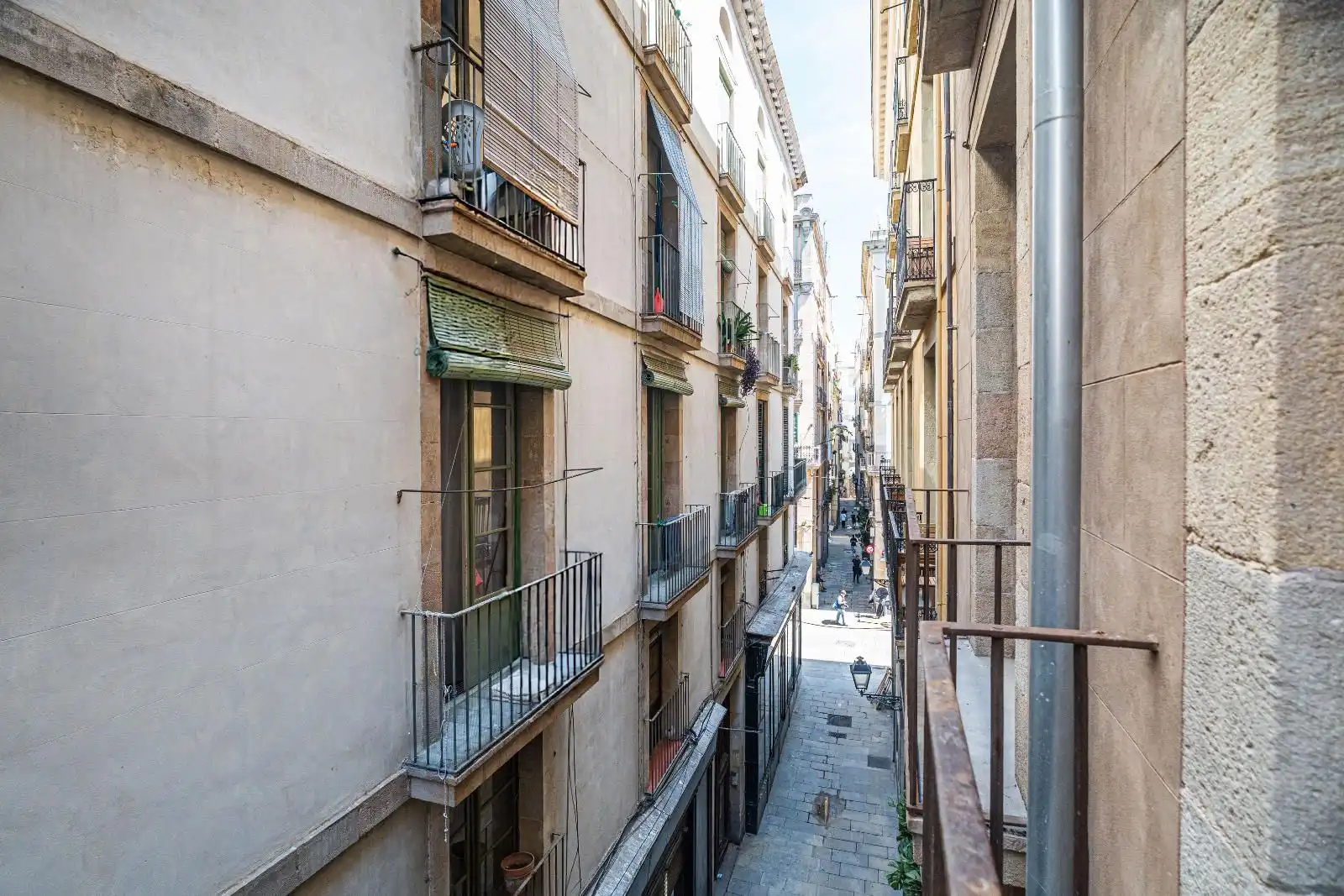 Vista exterior de Piso en venta en Barcelona con Aire acondicionado, Terraza y Horno