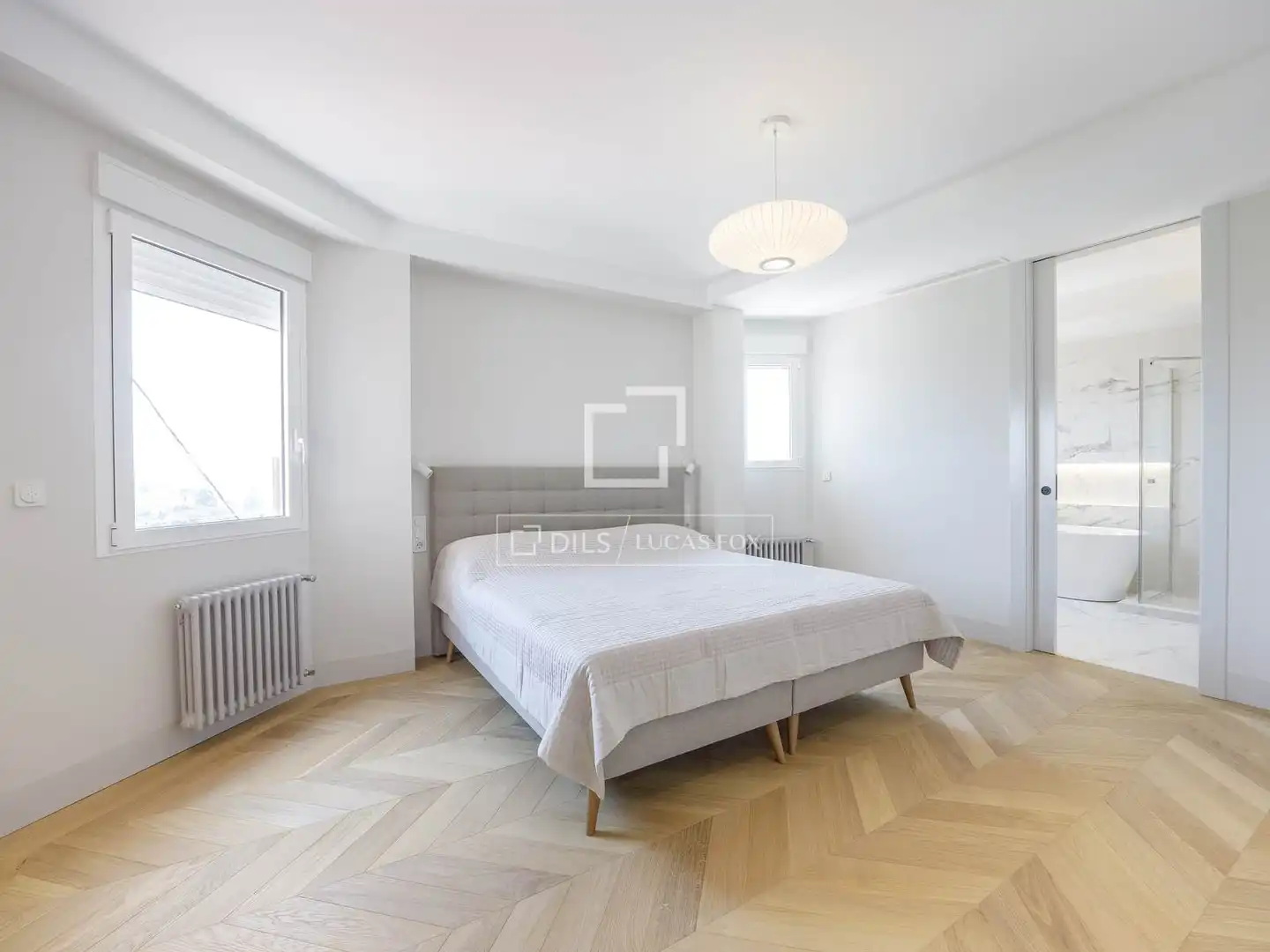 Bedroom of Attic for rent in Valencia  with Air Conditioner, Heating and Parquet flooring