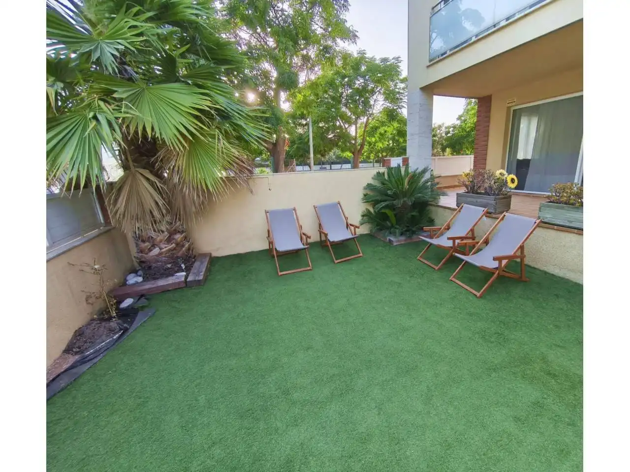Terraza de Piso de alquiler en Cubelles con Aire acondicionado, Calefacción y Jardín privado