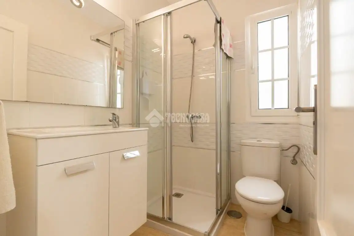 Baño de Piso en venta en Granadilla de Abona con Aire acondicionado, Trastero y Balcón