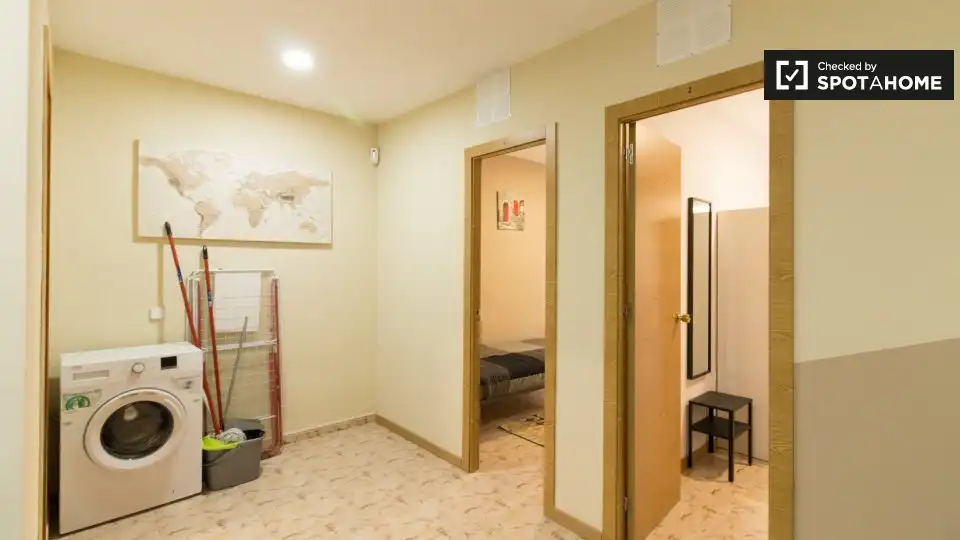 Room in El Camp de l'Arpa del Clot