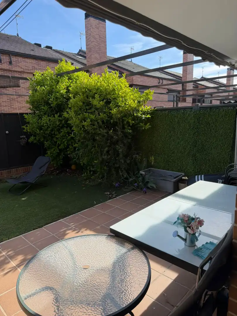 Terrasse von Haus oder Chalet zum Verkauf in Meco mit Klimaanlage, Heizung und Terrasse