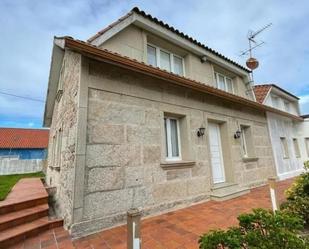 Exterior view of Single-family semi-detached for sale in Ribeira  with Private garden and Terrace