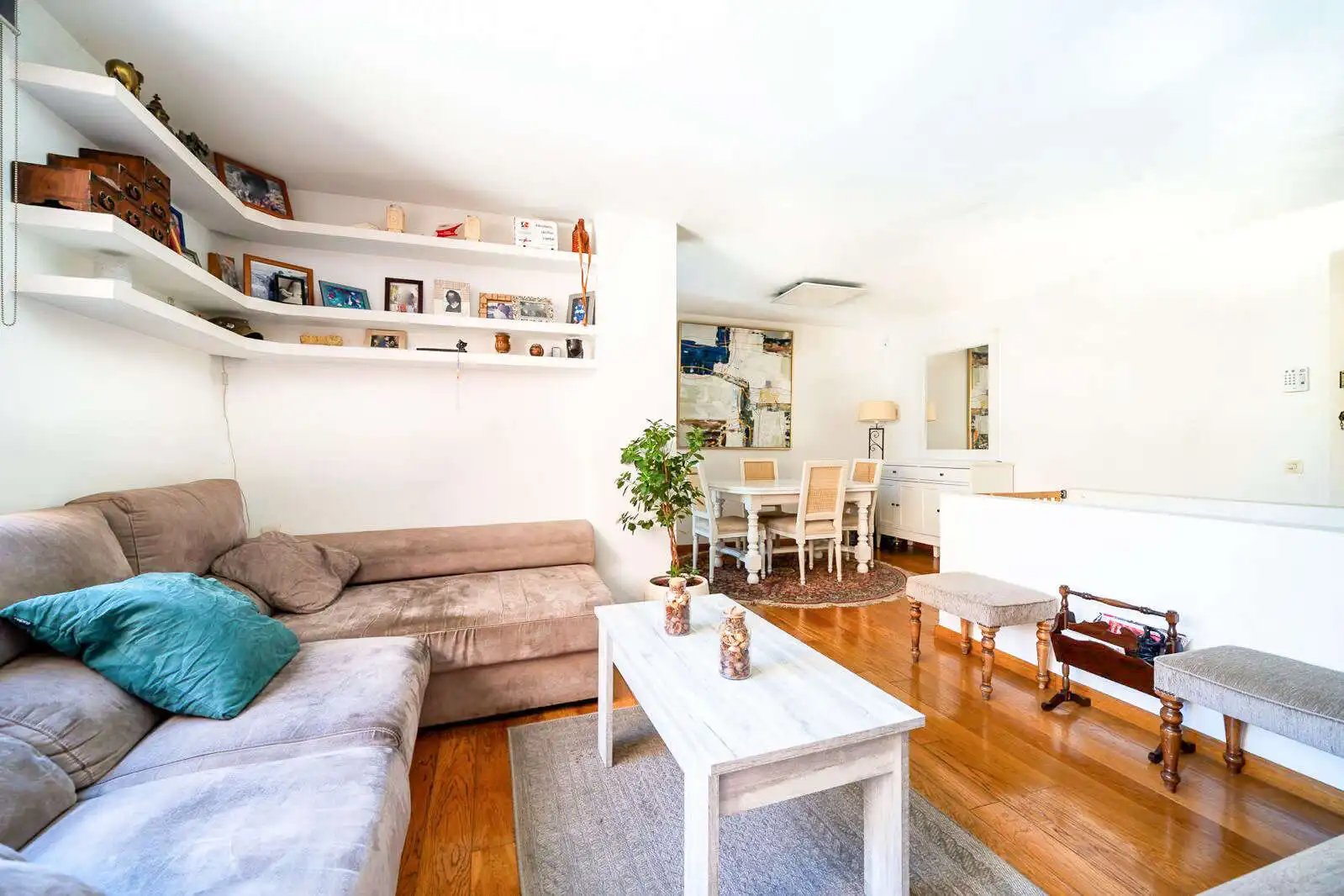 Sala d'estar de Planta baixa en venda en  Palma de Mallorca amb Aire condicionat, Terrassa i Moblat