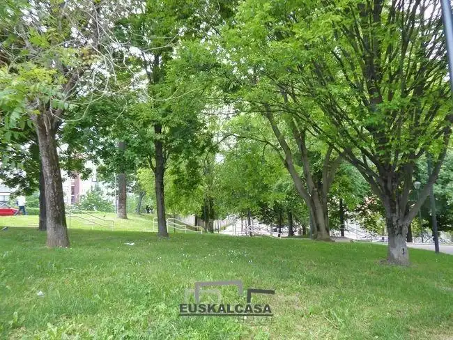 Piso en venta en Bilbao  con Terraza