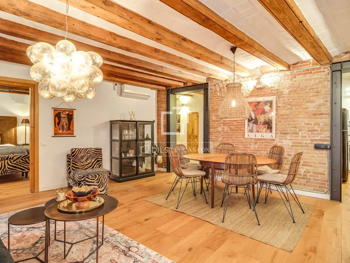 Vista exterior de Piso en venta en Barcelona con Aire acondicionado, Calefacción y Parquet
