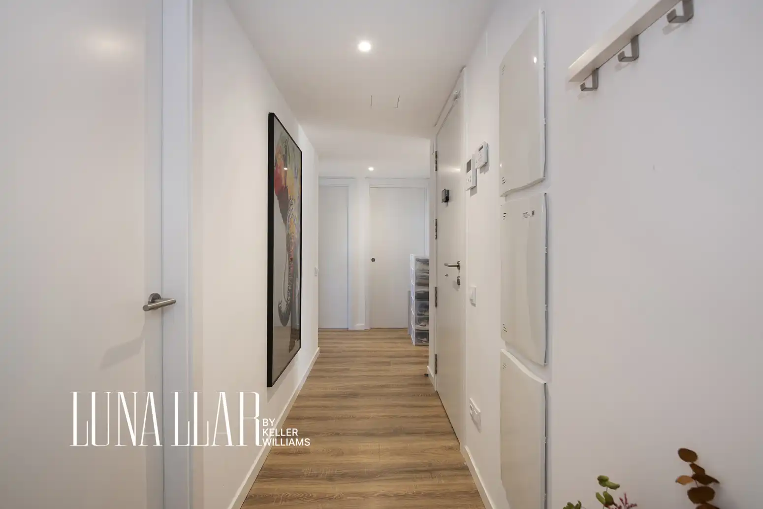 Piso en venta en Cornellà de Llobregat con Aire acondicionado, Calefacción y Jardín privado