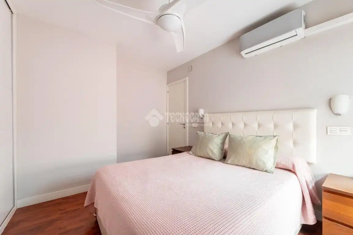 Habitación de Casa adosada en venta en Zona Carretera del Plantío