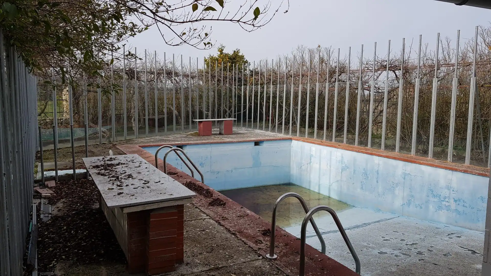 Schwimmbecken von Country house zum Verkauf in Palencia mit Privatgarten, Terrasse und Abstellraum