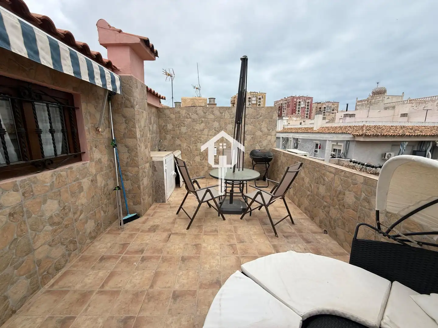 Terraza de Dúplex en venta en Torrevieja con Aire acondicionado, Terraza y Amueblado